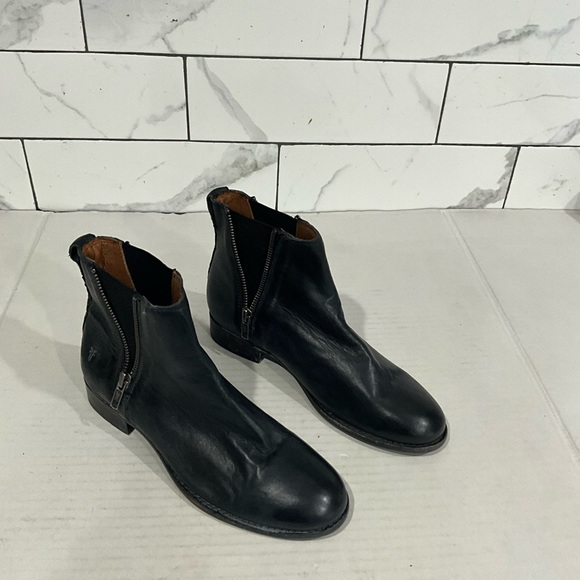 frye carly zip chelsea boot